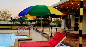 Umbrella Pool Dive Villa